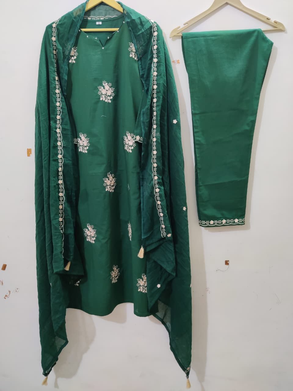 Regal Deep Green Silk Kurta Set with Zari Embroidery, Pant & Scalloped Dupatta