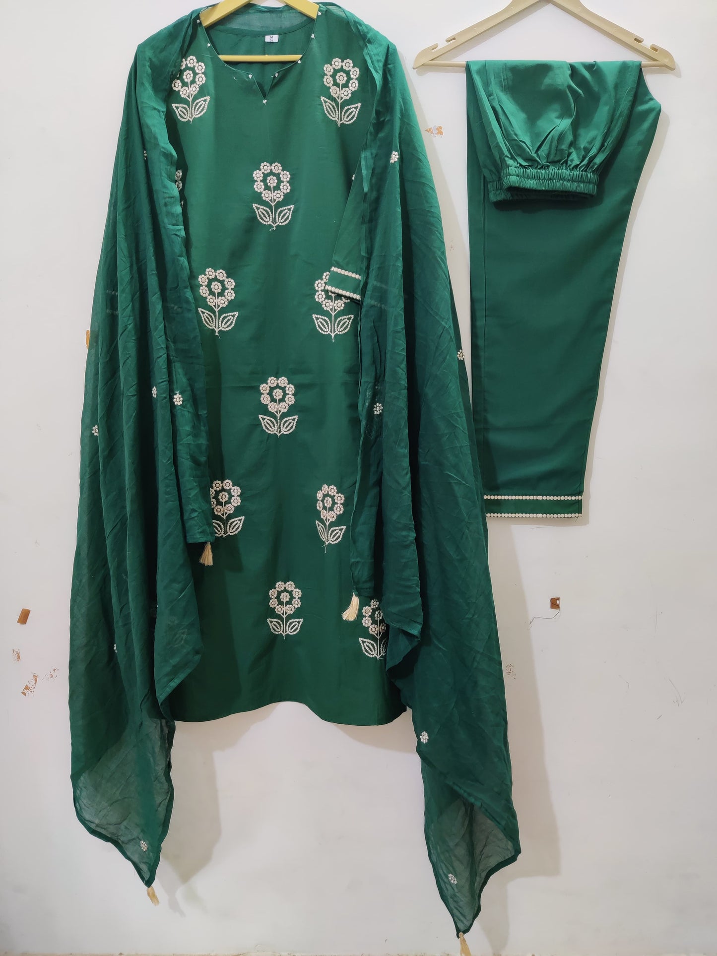 Elegant Bottle Green Floral Embroidered Kurta Set with Pant & Dupatta