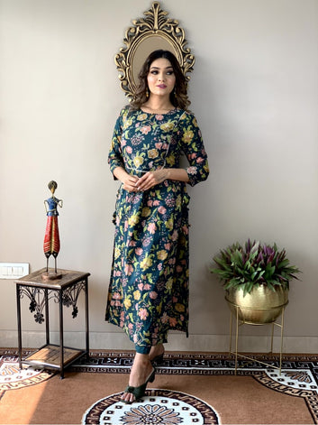 Women's Cotton Blend Printed Straight Kurta with Pant