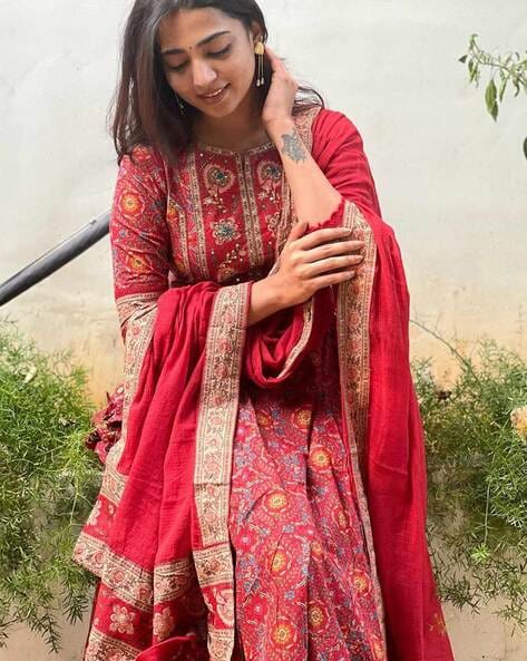 Women's Beautiful Red Voluminous Anarkali Jari Work Suit Set
