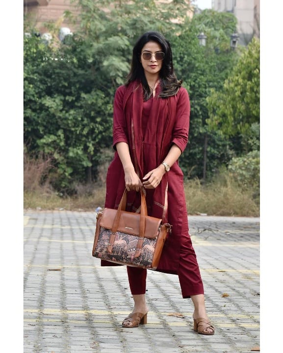 Maroon Cotton Plain Kurti Pant Set with Chanderi Dupatta For Women