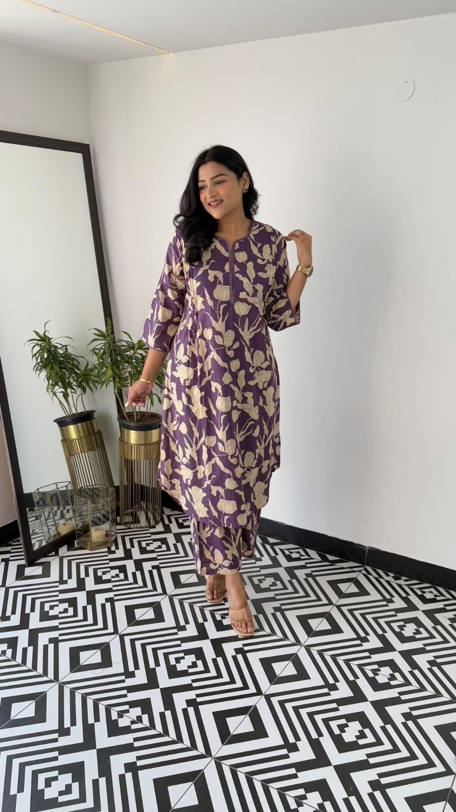 Lavender Cotton Floral Vine Print Kurta Pant Set with Lace Detail For Women