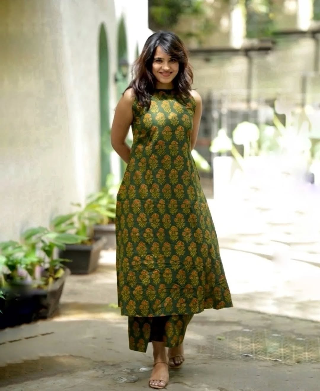 Forest Green Cotton Floral Print Sleeveless Kurta & Palazzo Co-ord Set For Women