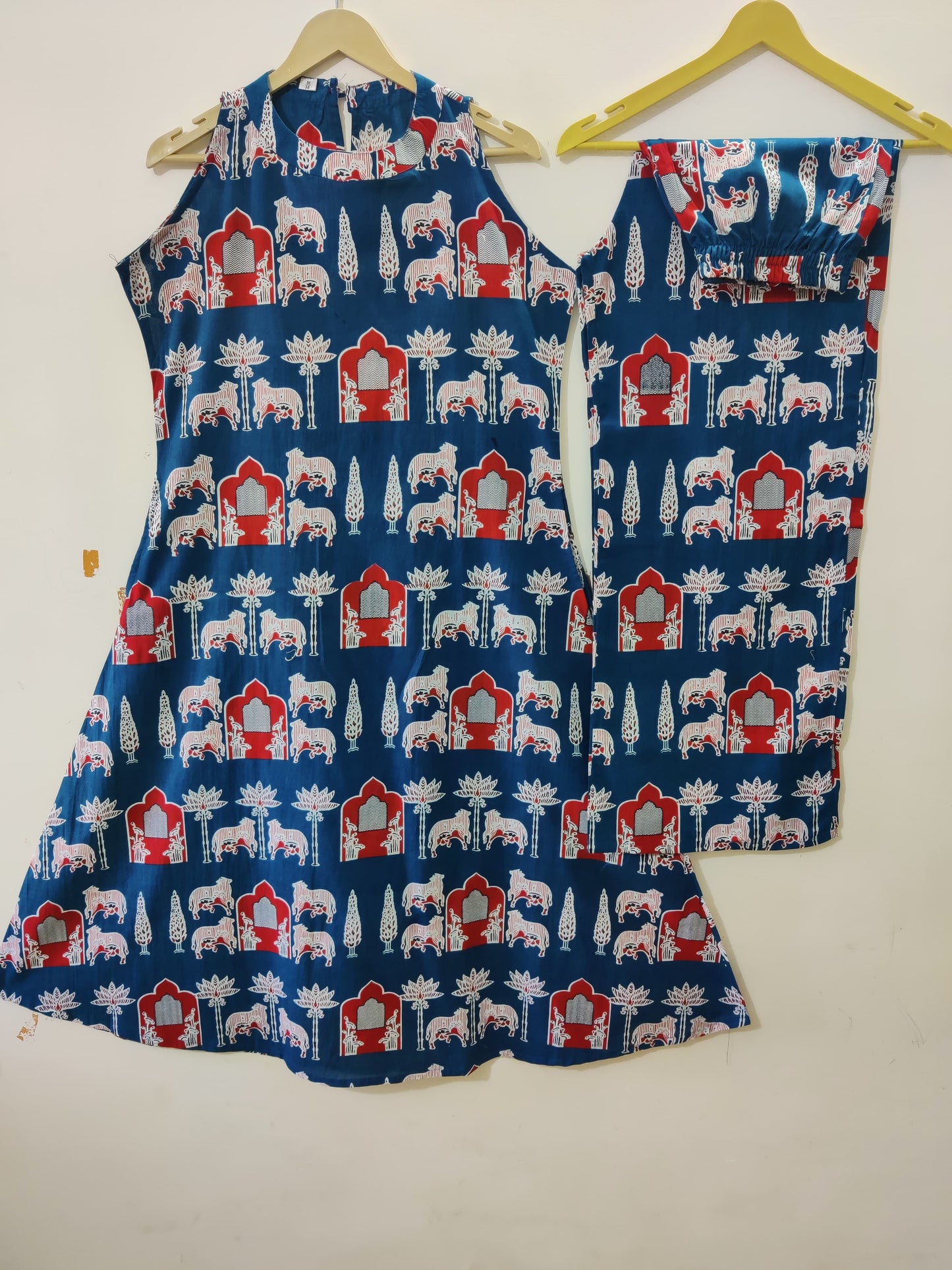 Navy Blue Cotton Sleeveless Ethnic Elephant Print Kurta with Pant Set For Women