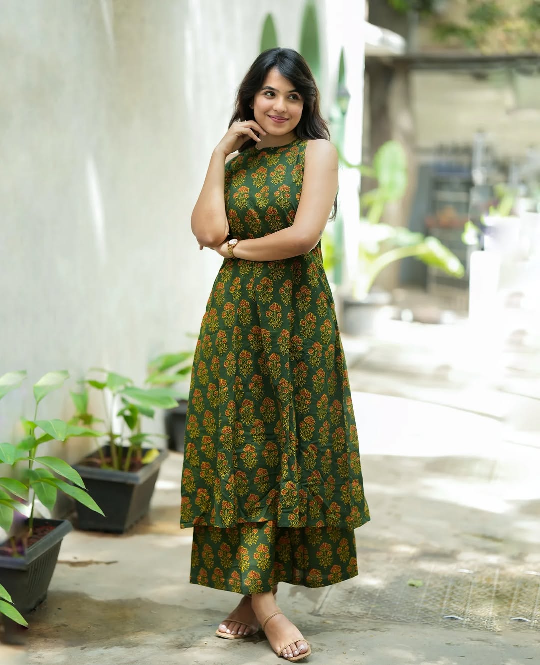 Forest Green Cotton Floral Print Sleeveless Kurta & Palazzo Co-ord Set For Women