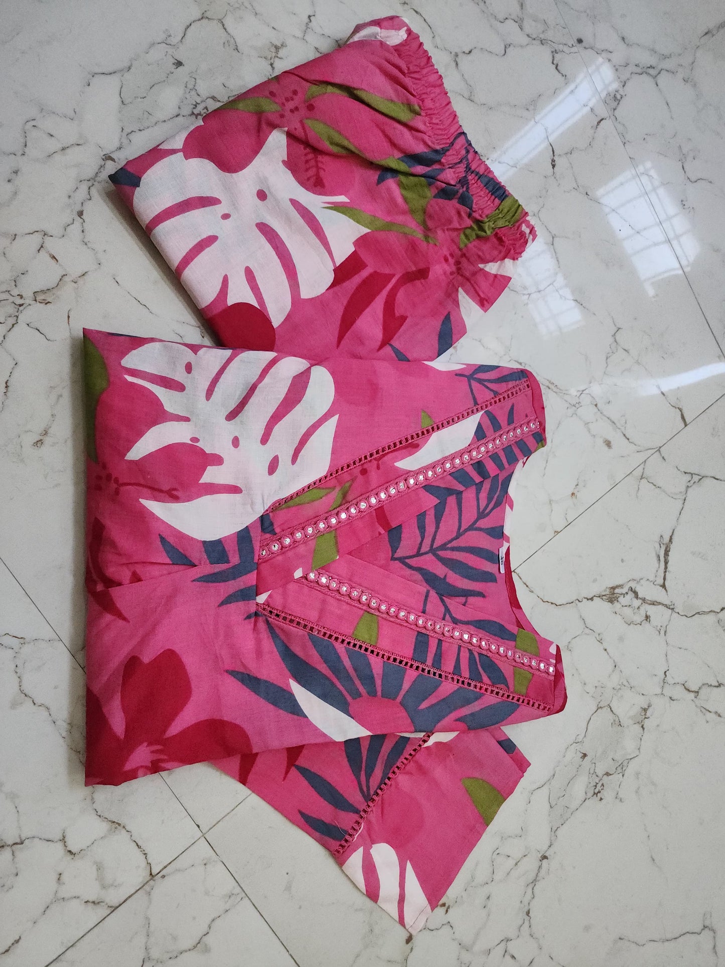 Tropical Floral Print V-Neck  Co-ord Set For Women
