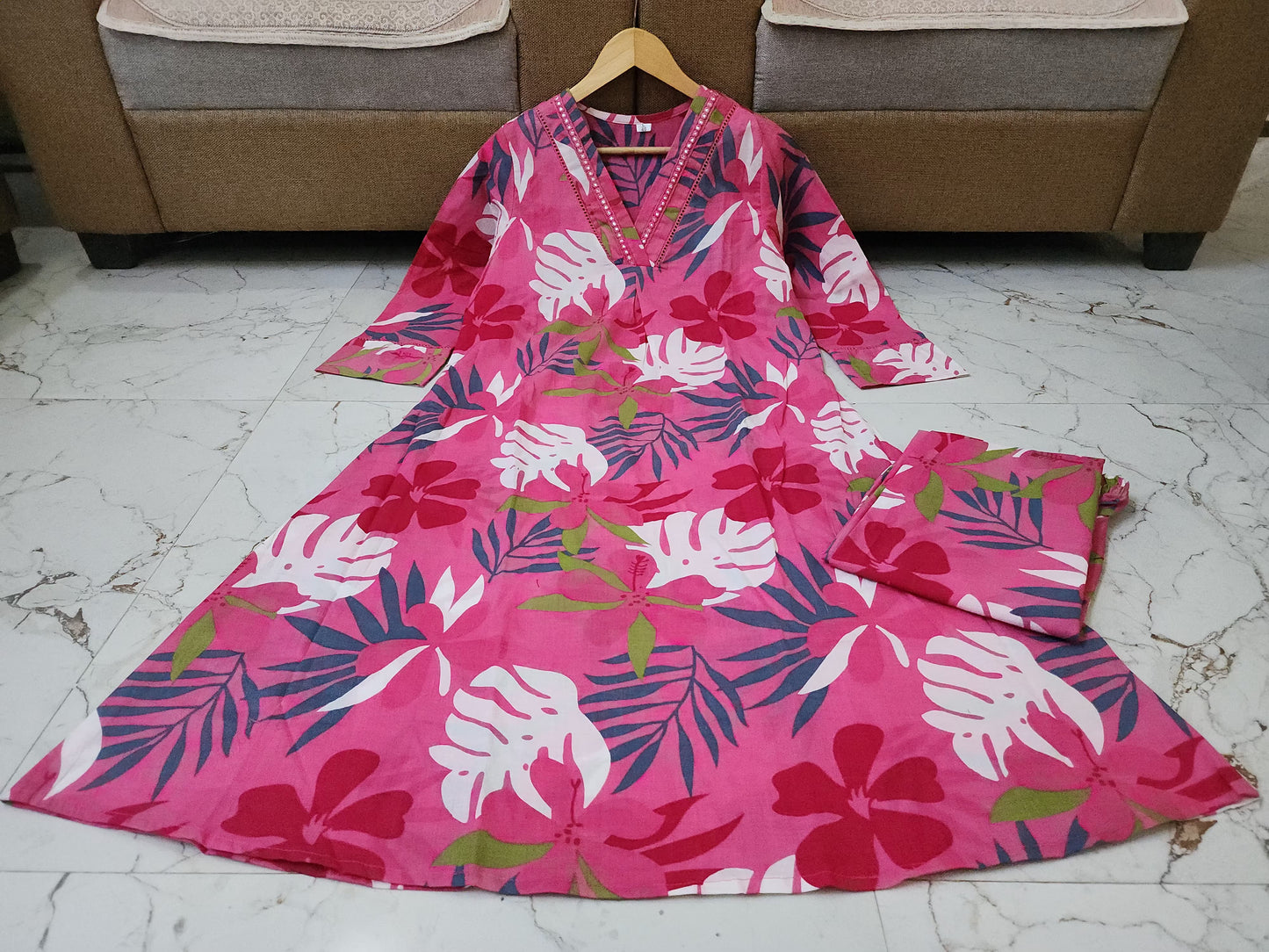 Tropical Floral Print V-Neck  Co-ord Set For Women