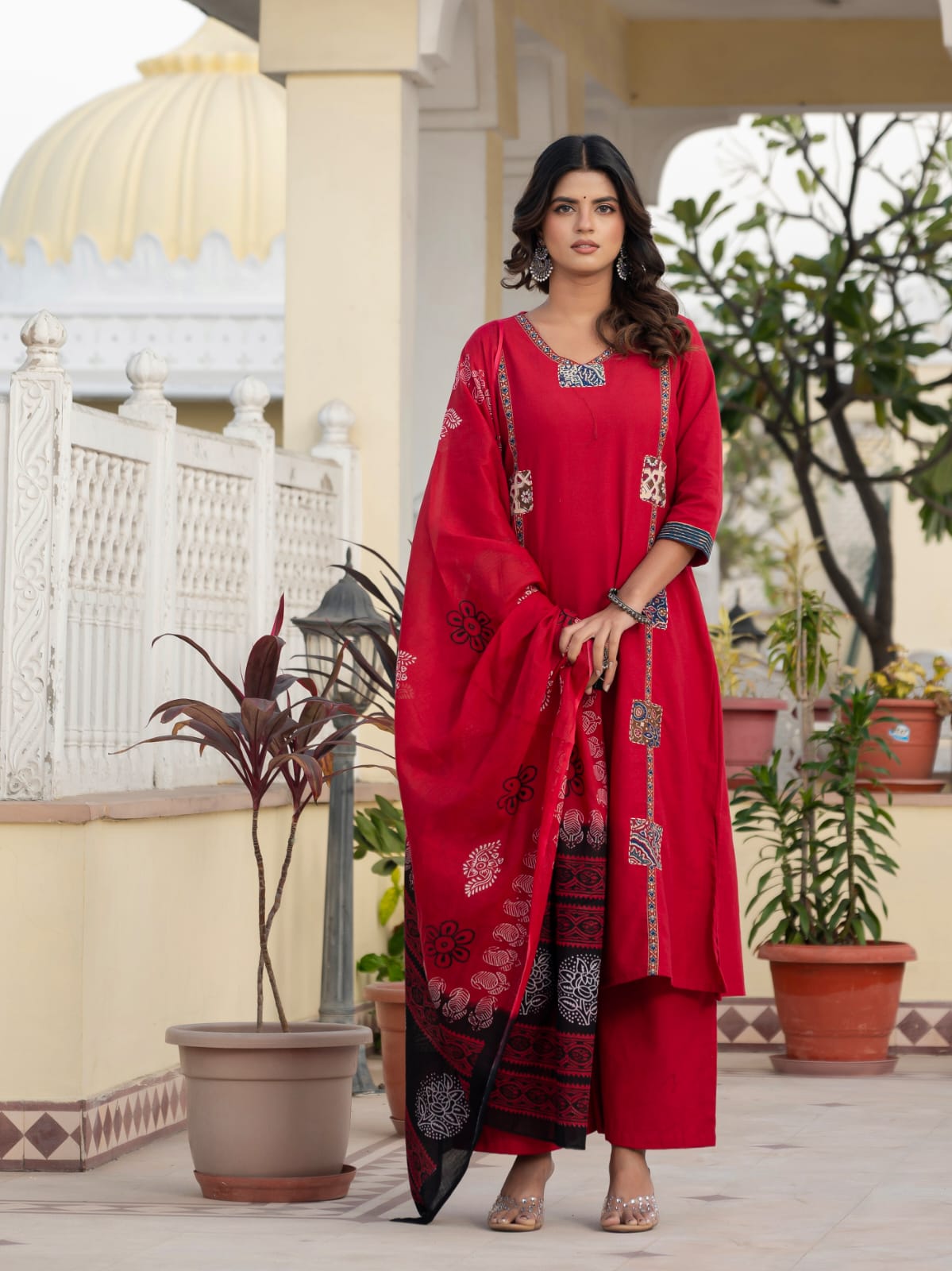Classic Red Cotton Patch Detailing Kurta Set with Dupatta For Women