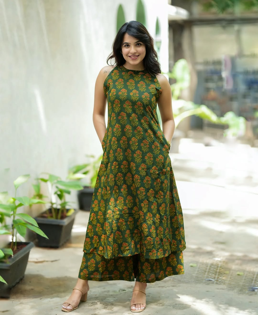 Forest Green Cotton Floral Print Sleeveless Kurta & Palazzo Co-ord Set For Women