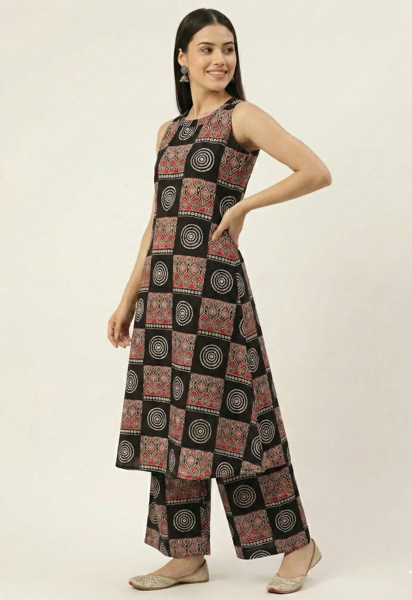Black & Red Cotton Geometric Block Print Sleeveless Kurta with Palazzo Set For Women